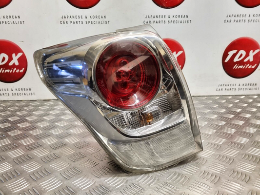 TOYOTA VERSO MK2 2013-2018 GENUINE PASSENGERS SIDE REAR OUTER BRAKE LIGHT LAMP