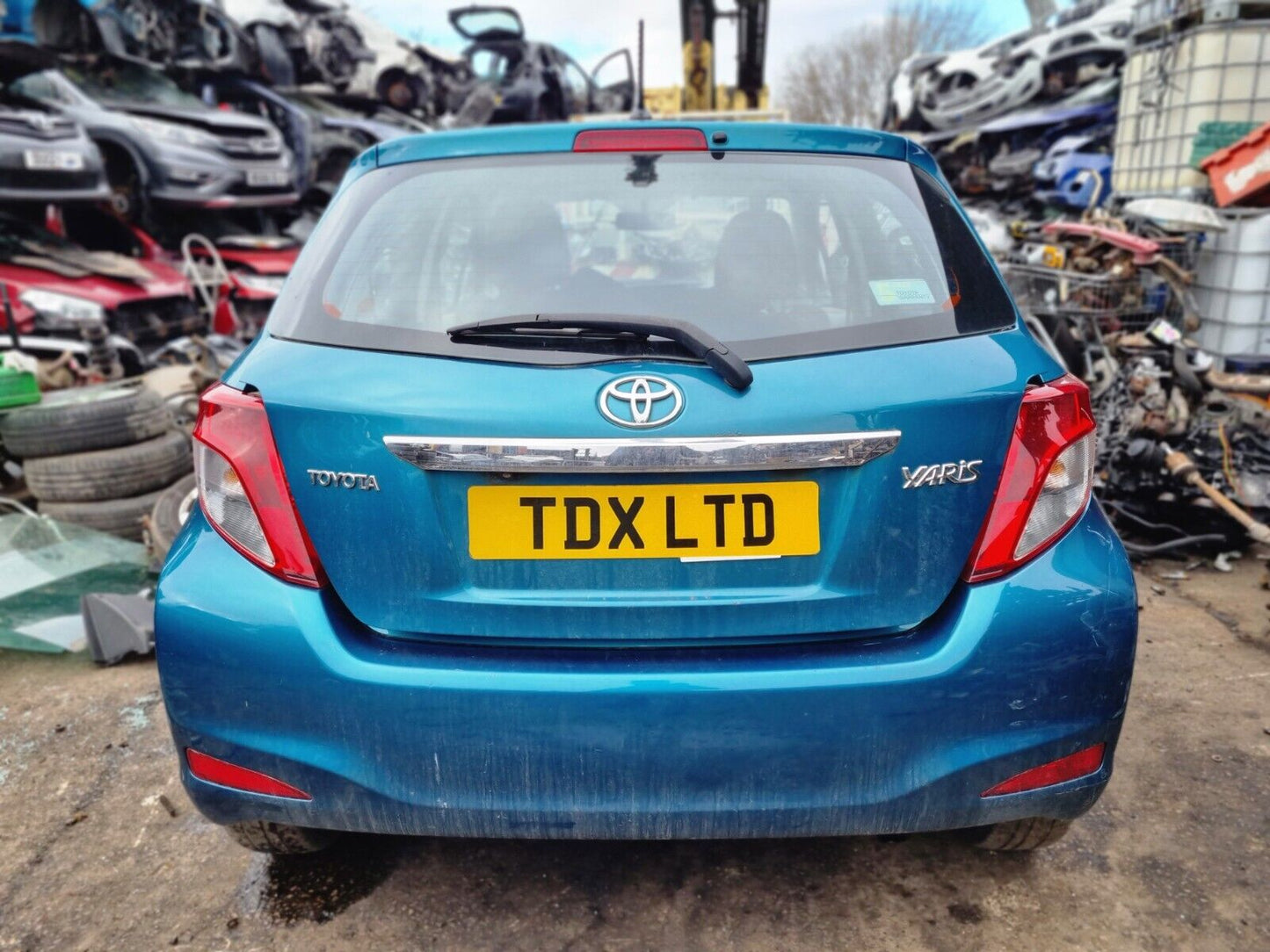 2012 TOYOTA YARIS TR MK3 5DR 1.3 PETROL 6 SPEED MANUAL VEHICLE FOR BREAKING