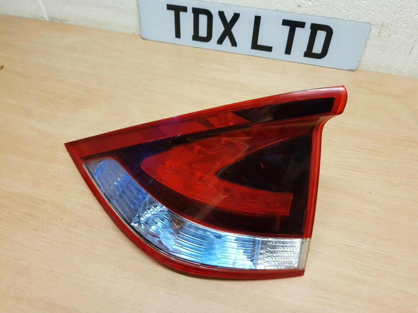 HONDA INSIGHT MK2 GENUINE FACELIFT BLUE TINT PASSENGERS REAR LIGHT 2013-2015