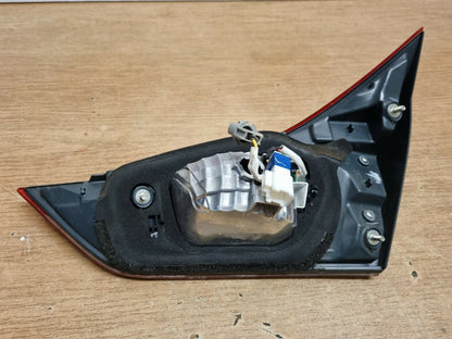Toyota Auris MK2 Hatchback Facelift Passengers Non-LED Tailgate Light 2015-2018