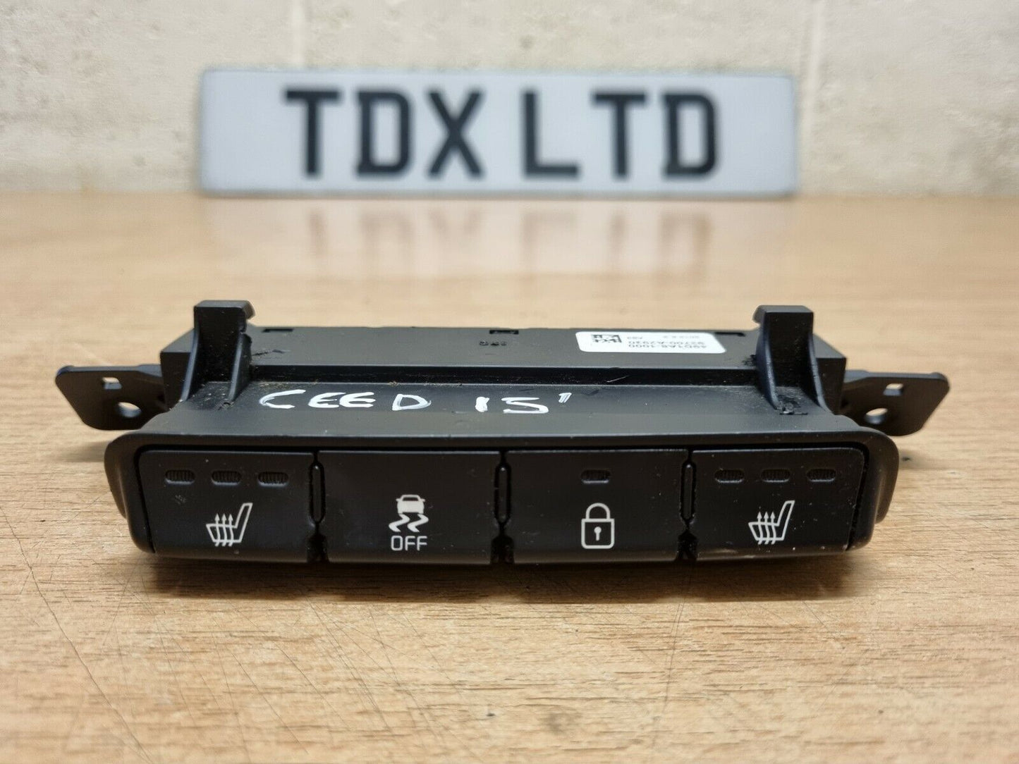 Kia Ceed MK2 Heated Seats / Traction control / Door Lock Switches 2013-2018