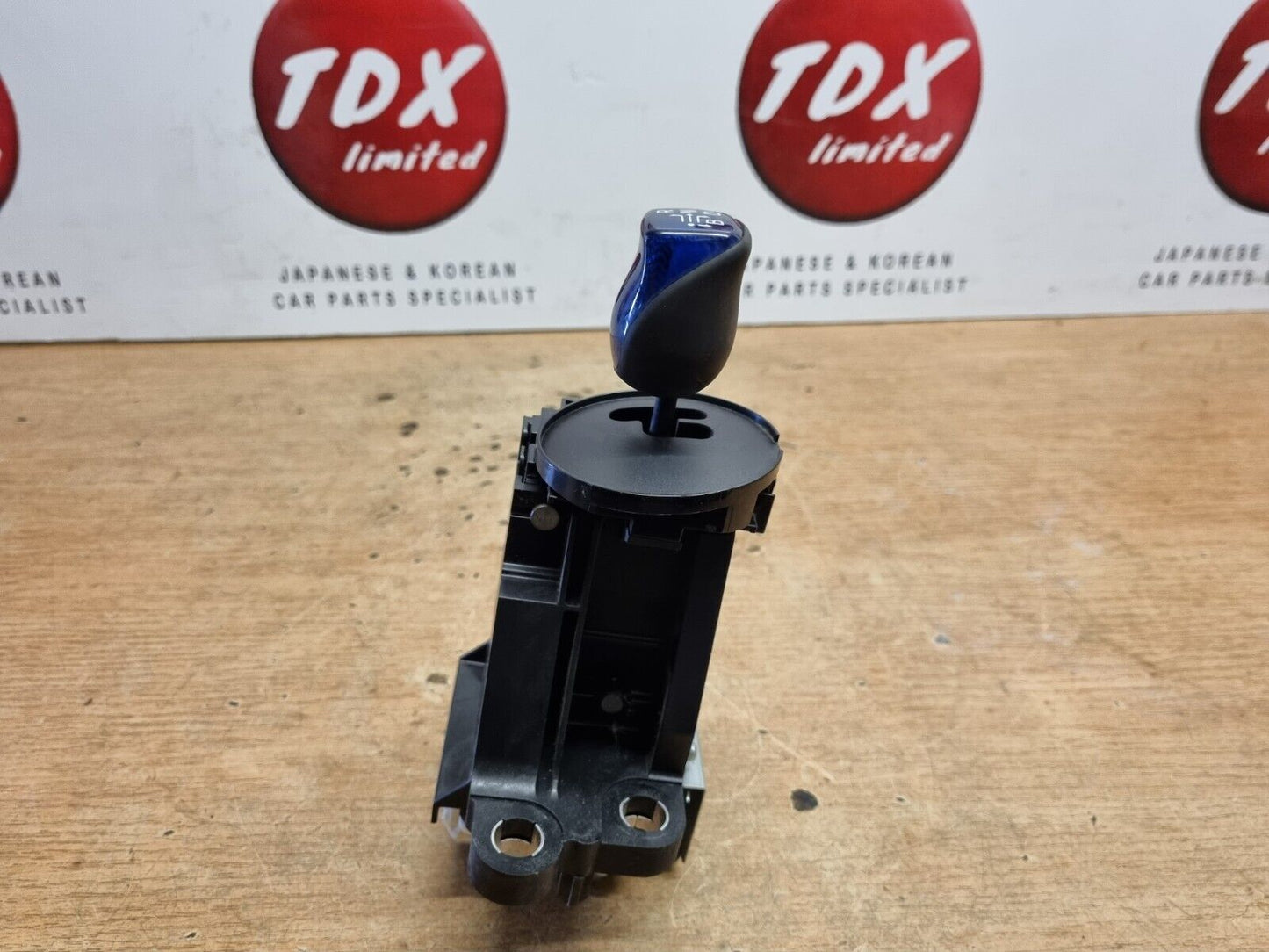 TOYOTA PRIUS 2017-2022 1.8 HYBRID AUTO GENUINE GEAR SHIFTER SELECTOR 75G202-RHD