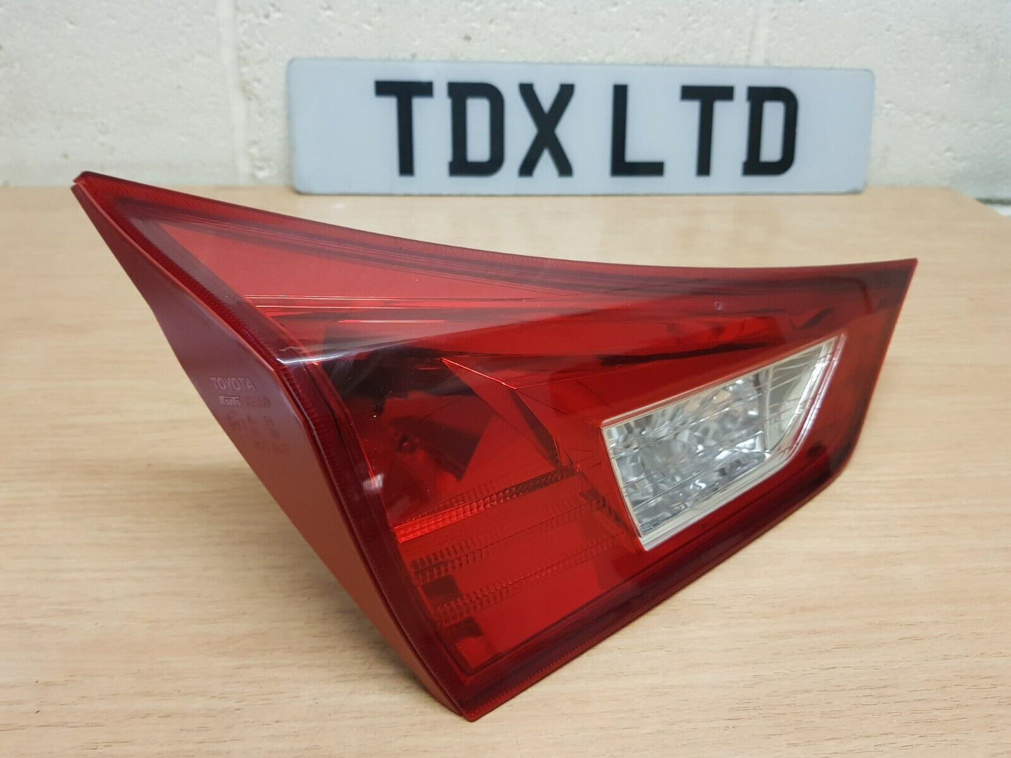 Toyota Auris Hatchback Genuine Passengers Rear Inner Tailgate Light 2013-2015