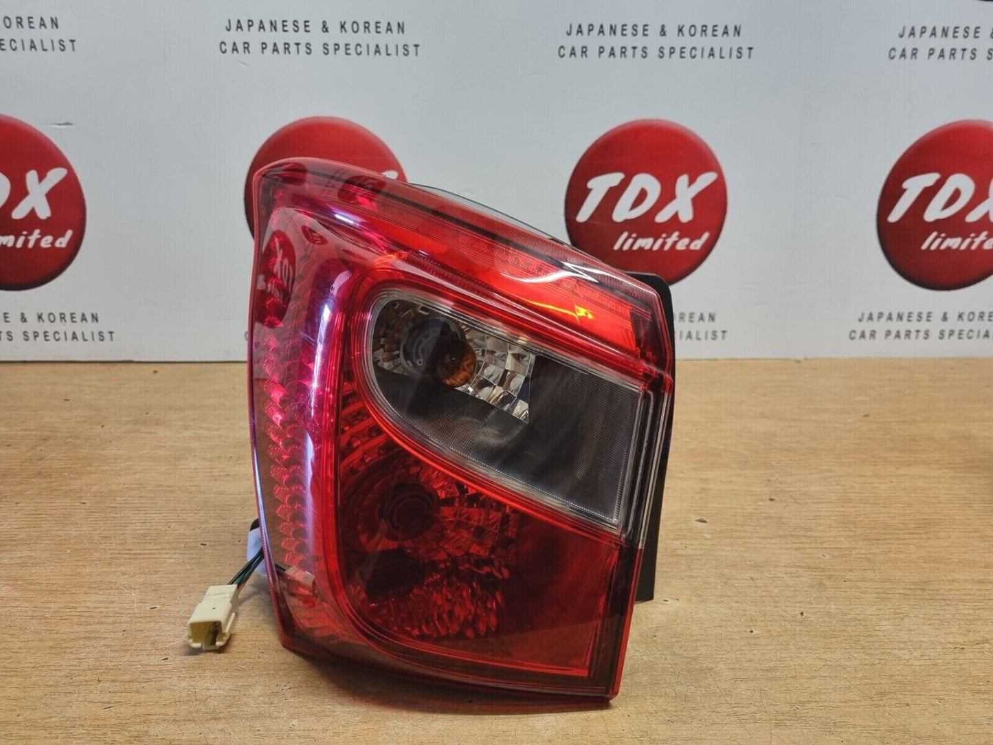 SUZUKI SX4 S-CROSS 2013-2016 GENUINE PASSENGERS SIDE REAR OUTER BRAKE LIGHT LAMP