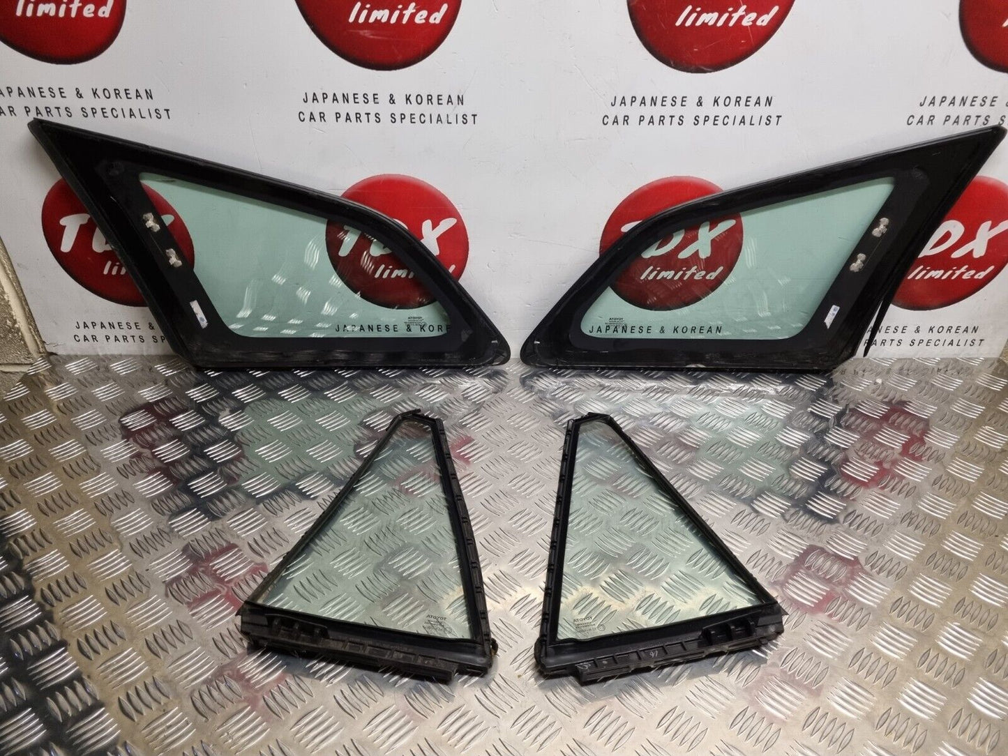 TOYOTA COROLLA ESTATE MK12 2019-2022 GENUINE BOOT WINDOW QUARTER DROP GLASSES