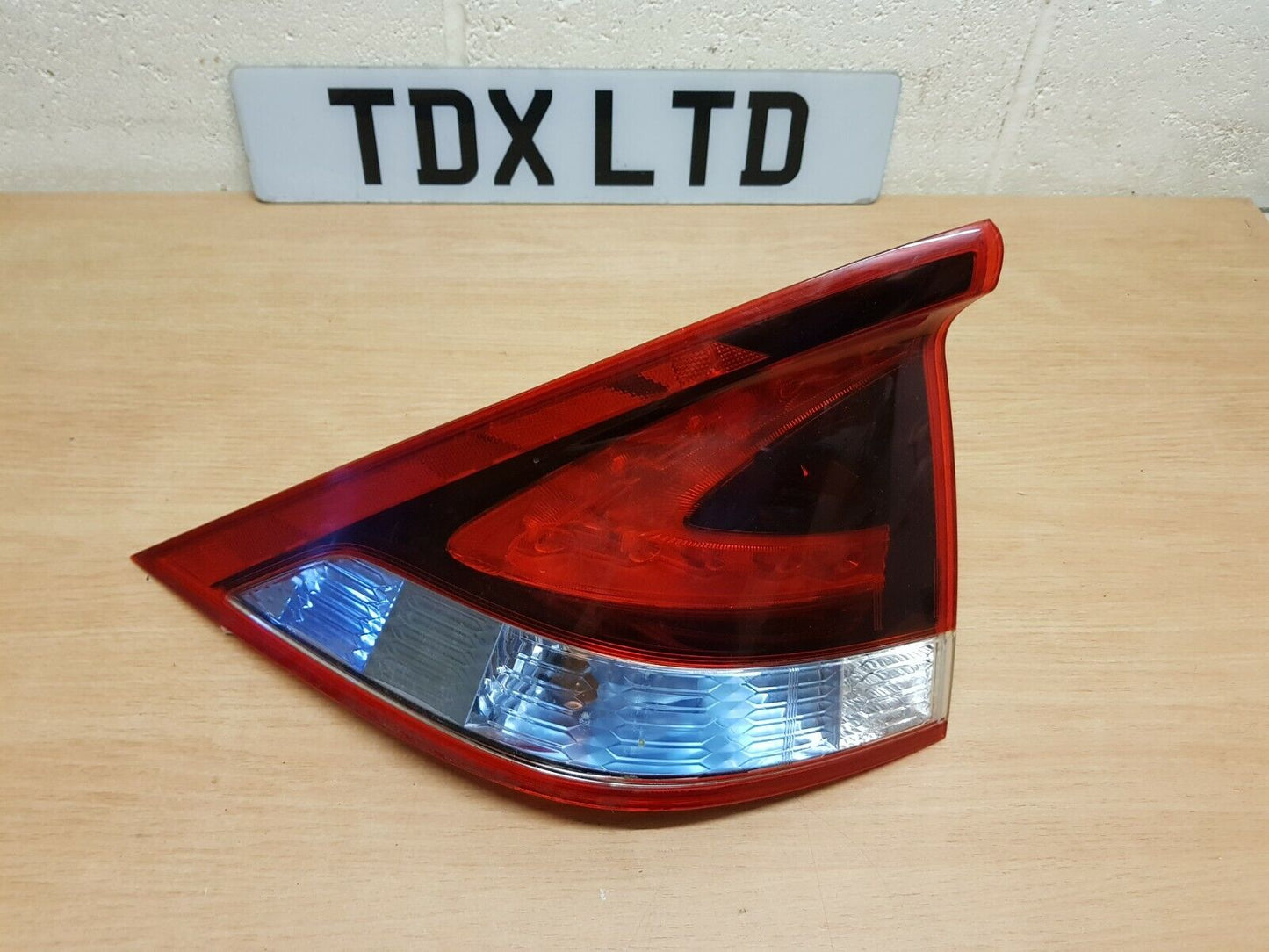 HONDA INSIGHT MK2 GENUINE FACELIFT BLUE TINT PASSENGERS REAR LIGHT 2013-2015