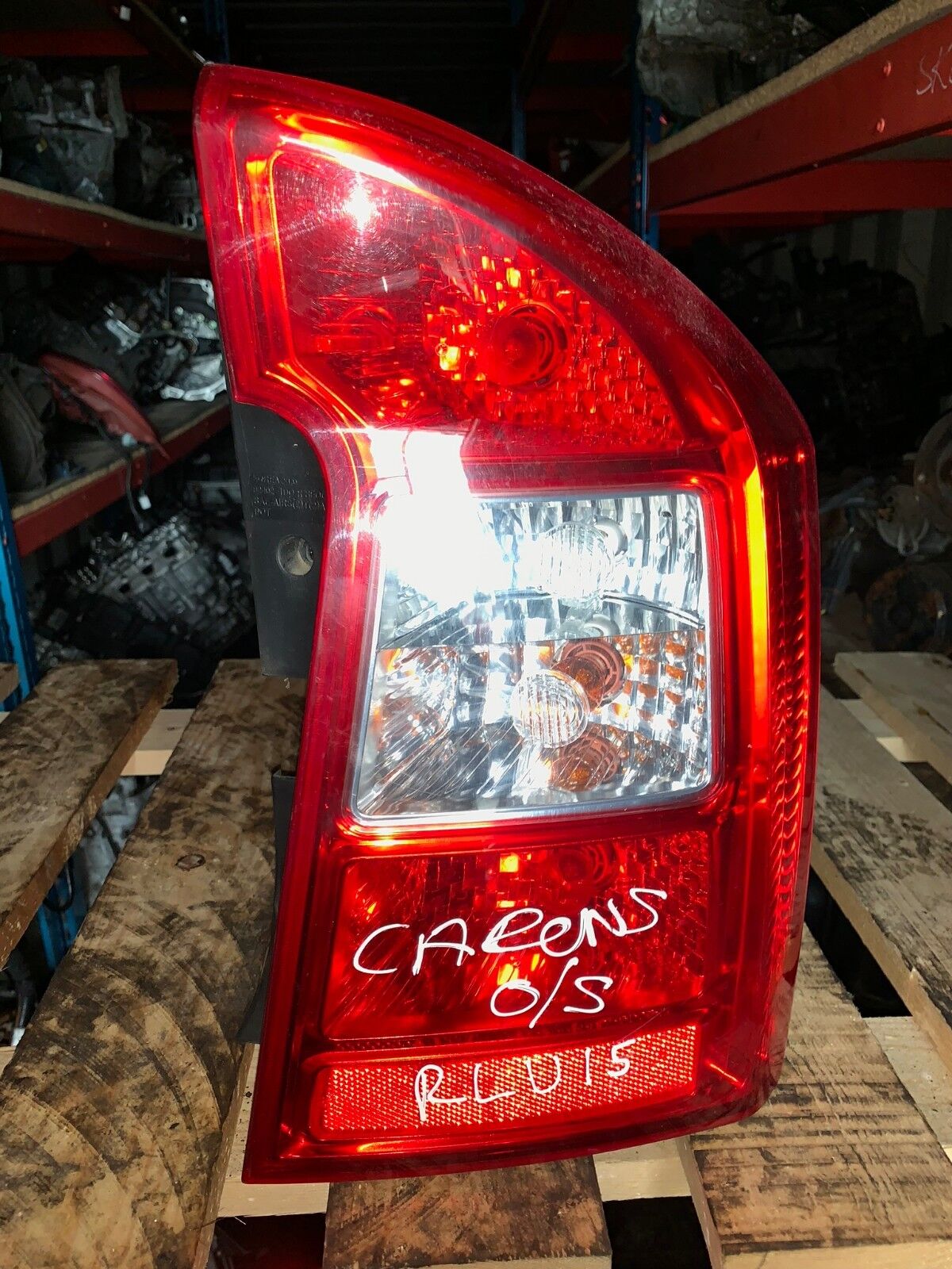 Kia Carens Passenger Side Rear Light Unit 2006 2007 2008 2009 RLU15