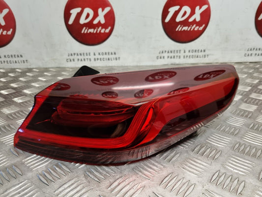 KIA XCEED (CD) 2019-2023 GENUINE DRIVERS REAR OUTER LED BRAKE LIGHT 92402J7300