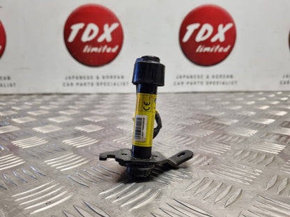 HYUNDAI TUCSON TL 2015-2020 PASSENGERS LEFT BONNET PYROTECHNIC ACTUATOR POPPER
