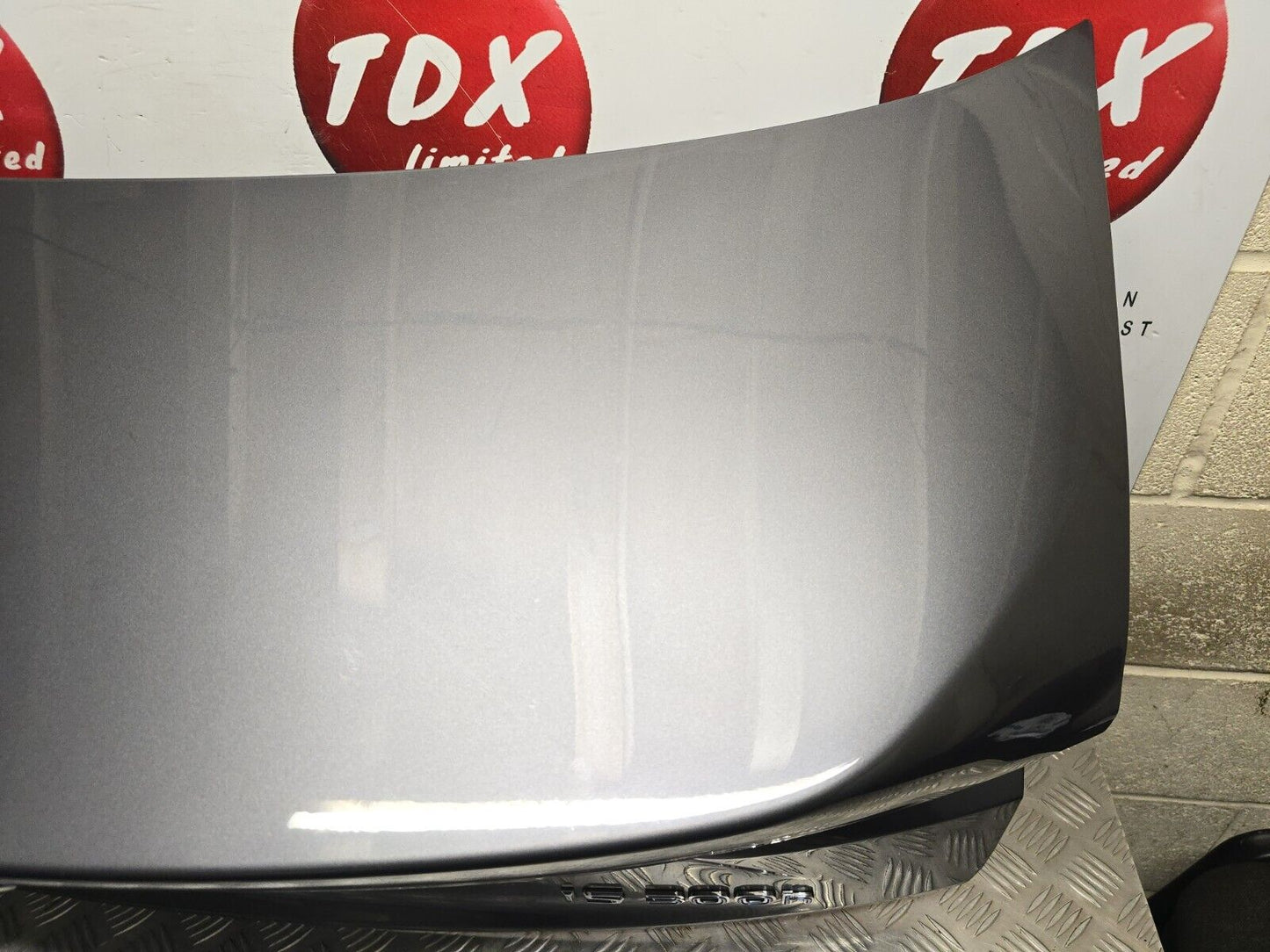 LECUS IS 300H MK3 2013-2017 PRE-FACELICT GENUINE BOOTLID SHELL GREY