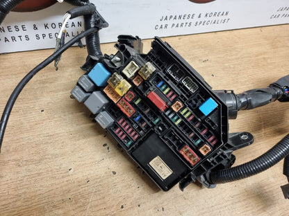 TOYOTA COROLLA MK12 1.8 HYBRID 2019-2022 GENUINE UNDER BONNET FUSE BOX WIRING