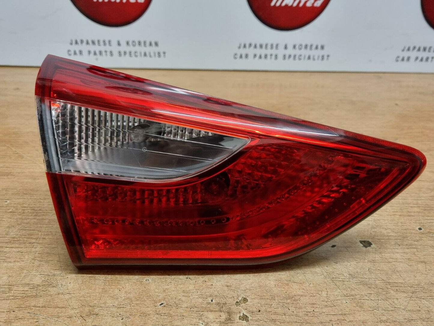 HYUNDAI I30 (GD) MK2 GENUINE PASSENGERS SIDE REAR TAILGATE INNER LIGHT 2012-2015