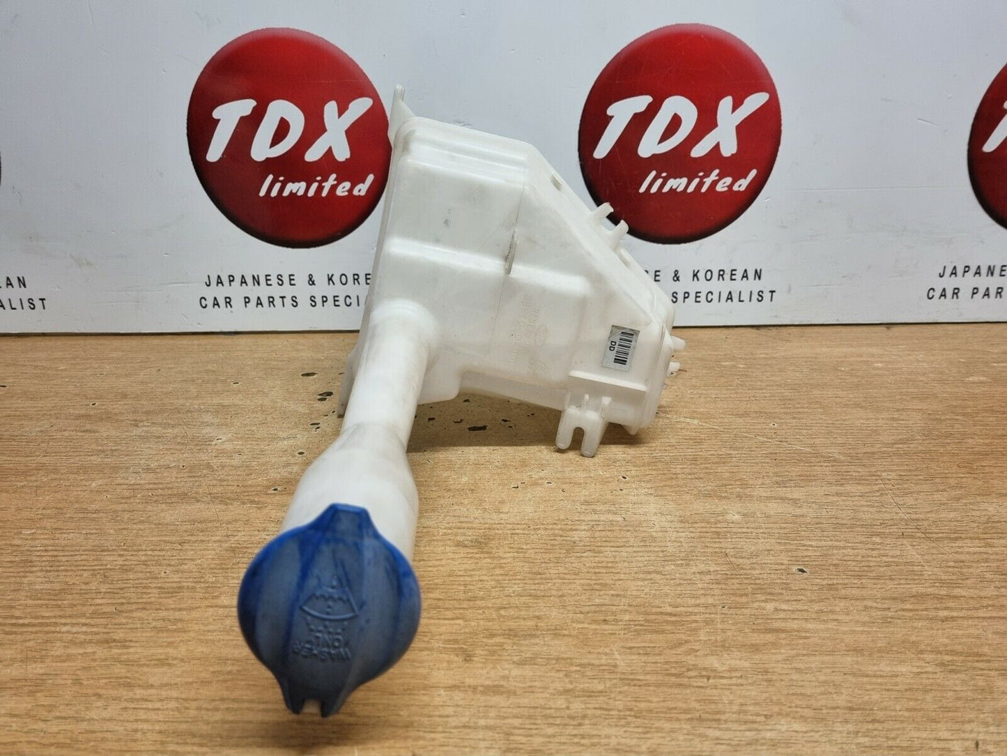 KIA OPTIMA 2 2016-2019 GENUINE WASHER RESERVOIR BOTTLE TANK  + MOTOR PUMP