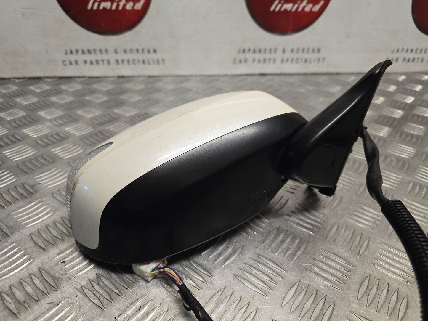 HONDA JAZZ MK3 2009-2015 GENUINE DRIVERS SIDE POWER FOLD WING MIRROR WHITE