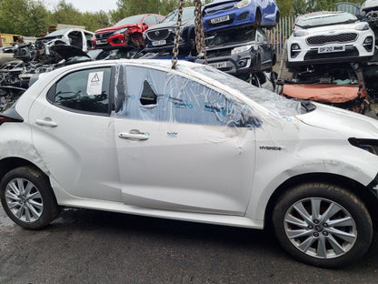 2021 TOYOTA YARIS XP210 ICON MK4 1.5 PETROL HYBRID CVT AUTO VEHICLE FOR BREAKING