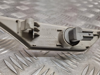 HONDA CIVIC X MK10 2017-2021 GENUINE PASSENGERS FRONT INDICATOR LIGHT 02267010