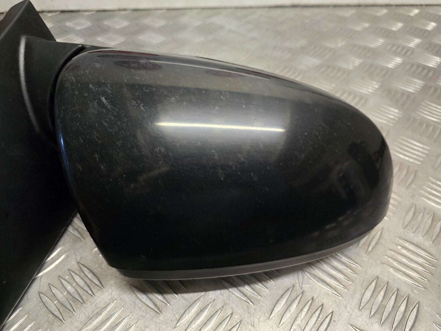 HYUNDAI TUCSON TL MK3 2015-2019 GENUINE DRIVERS SIDE POWER FOLD MIRROR PAE BLACK