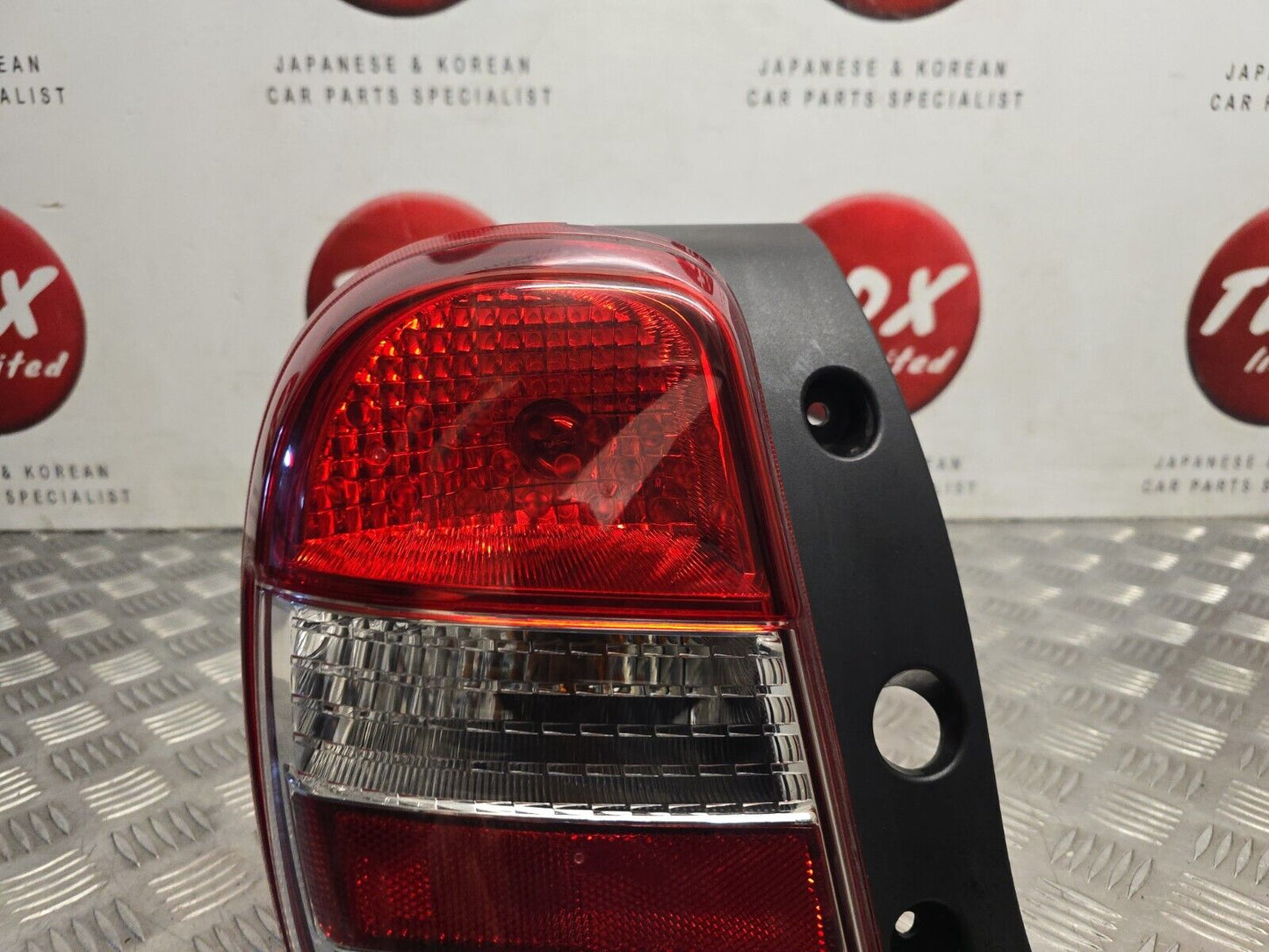 NISSAN MICRA K13 2010-2013 MK4 PRE-FACELIFT GENUINE PASSENGERS REAR OUTER LIGHT