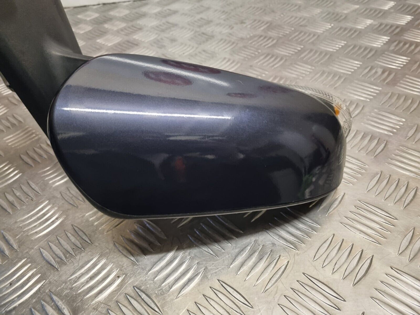 TOYOTA YARIS MK3 2012-2017 GENUINE DRIVERS SIDE INDICATOR WING MIRROR 9AF VIOLET