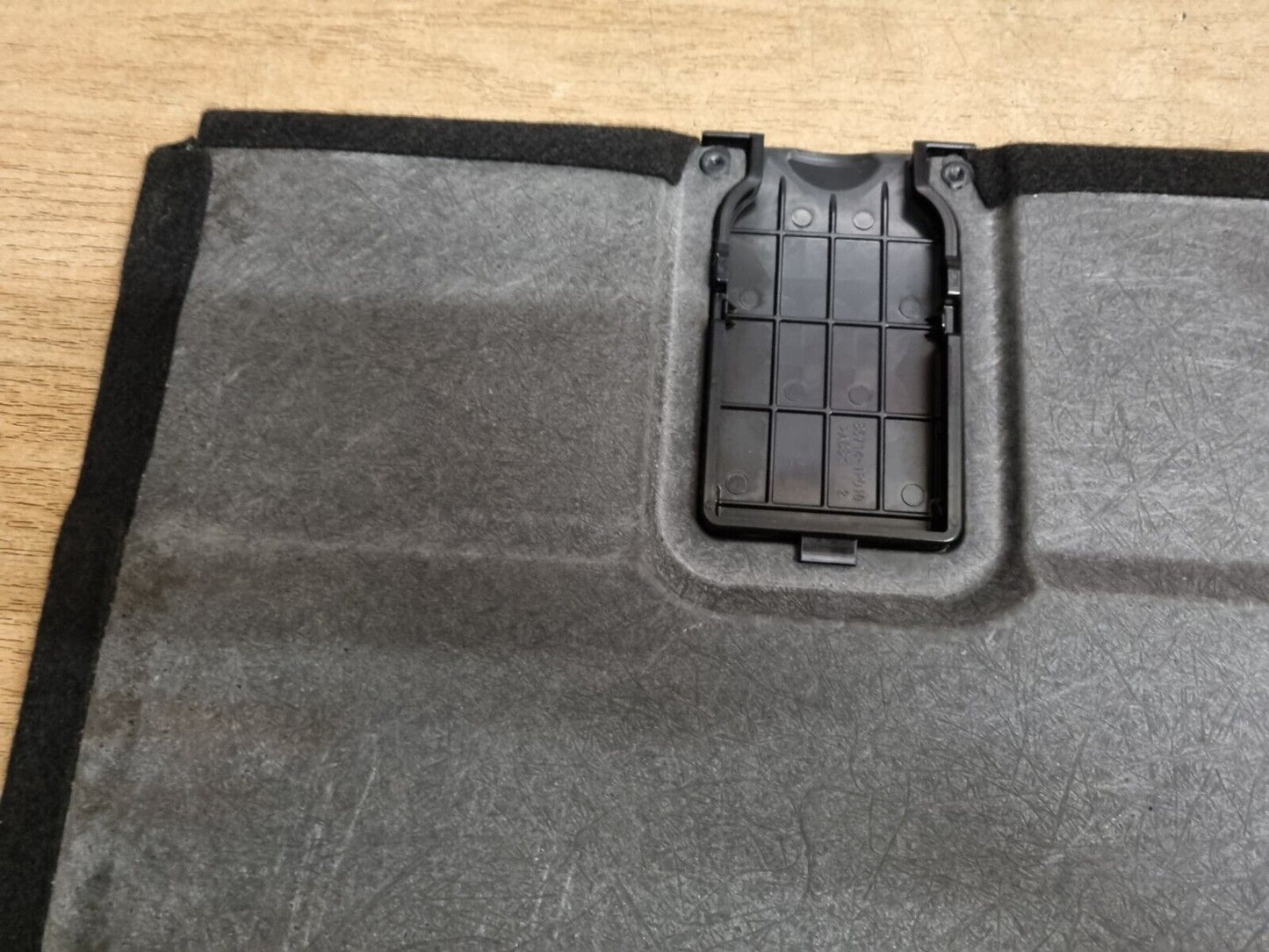 KIA VENGA 2010-2018 GENUINE REAR BOOT FLOOR CARPET COVER LINER DECK 85720-1P000