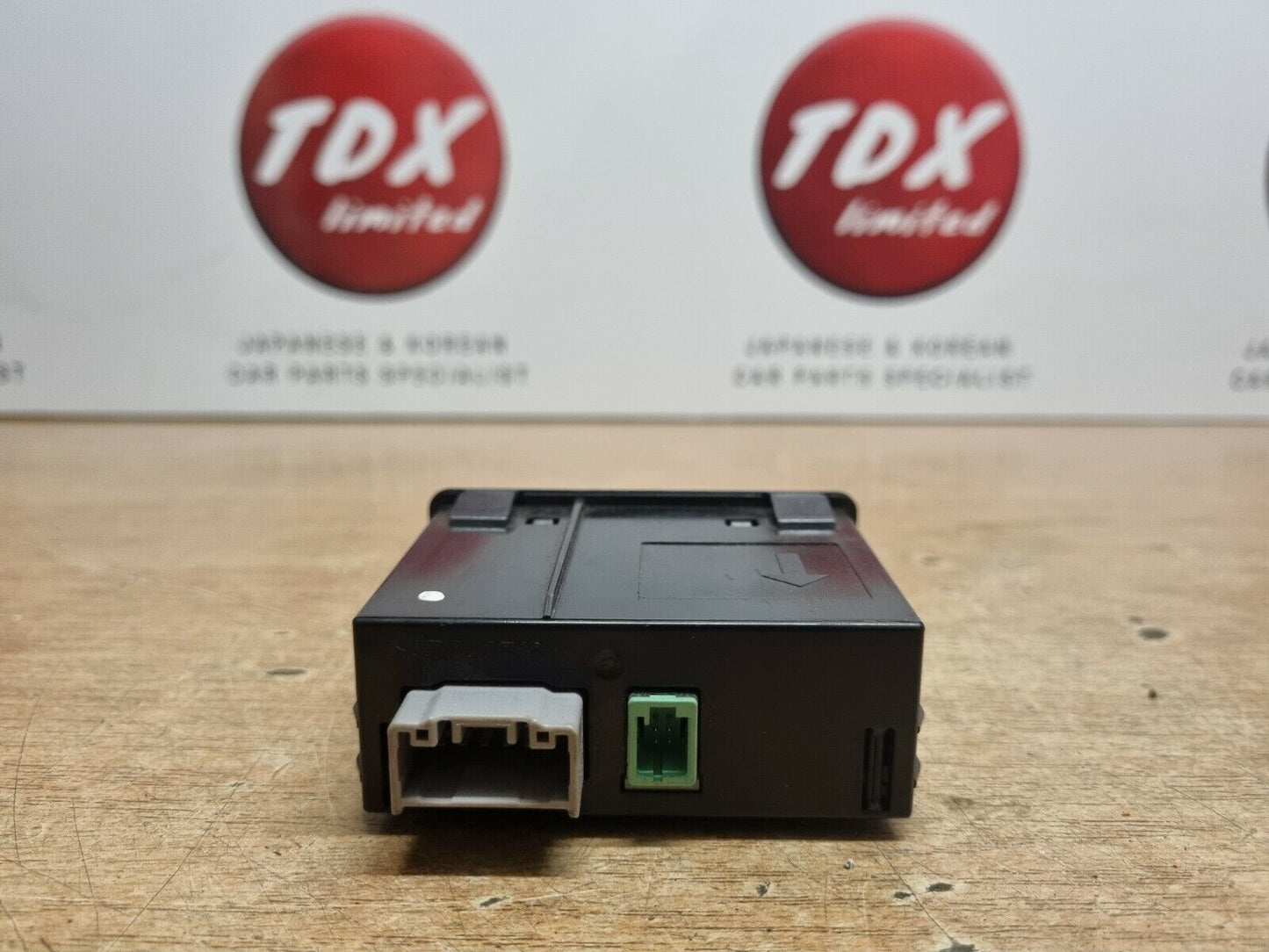 MAZDA MX5 MK4 GENUINE USB AUXILIIARY AUX PORT HUB MODULE UNIT 2015-2019