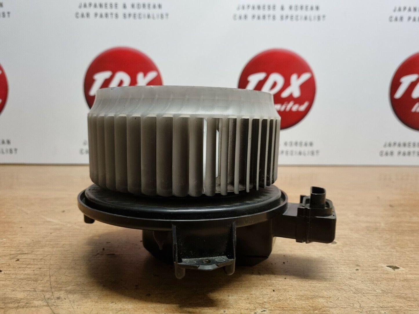 TOYOTA AURIS MK1 GENUINE HEATER BLOWER MOTOR FAN RHD 2006-2012