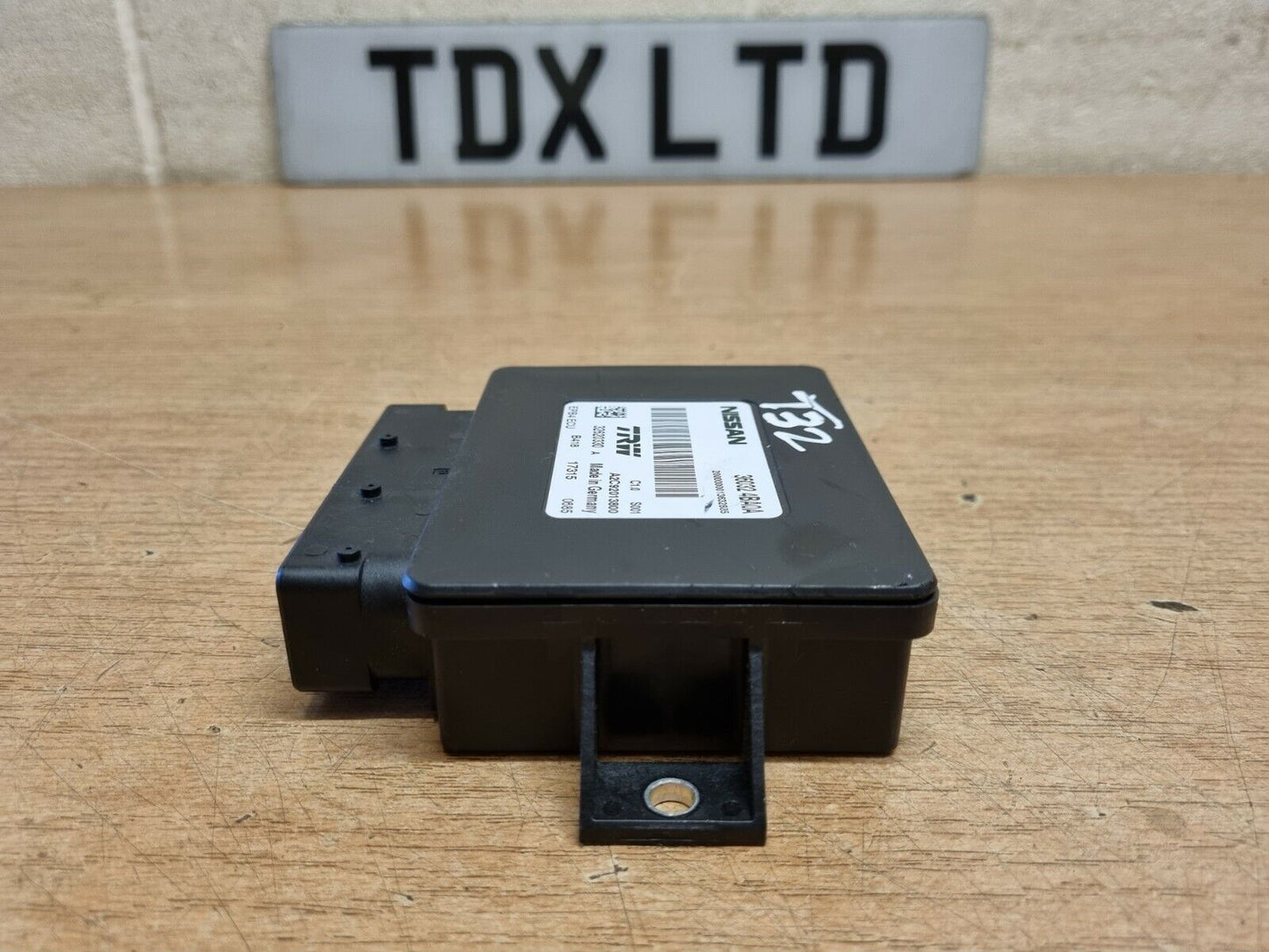 Nissan X-Trail T32 Genuine Parking Brake Control Module 2014-2017 360324BA0A