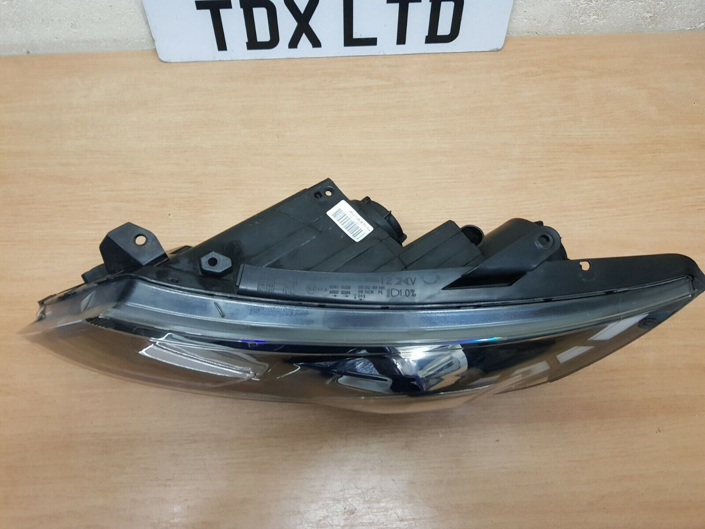 Kia Optima Passenger Side Headlight 2011 2012 2013 2014 2015 P/N: 92101-2T451