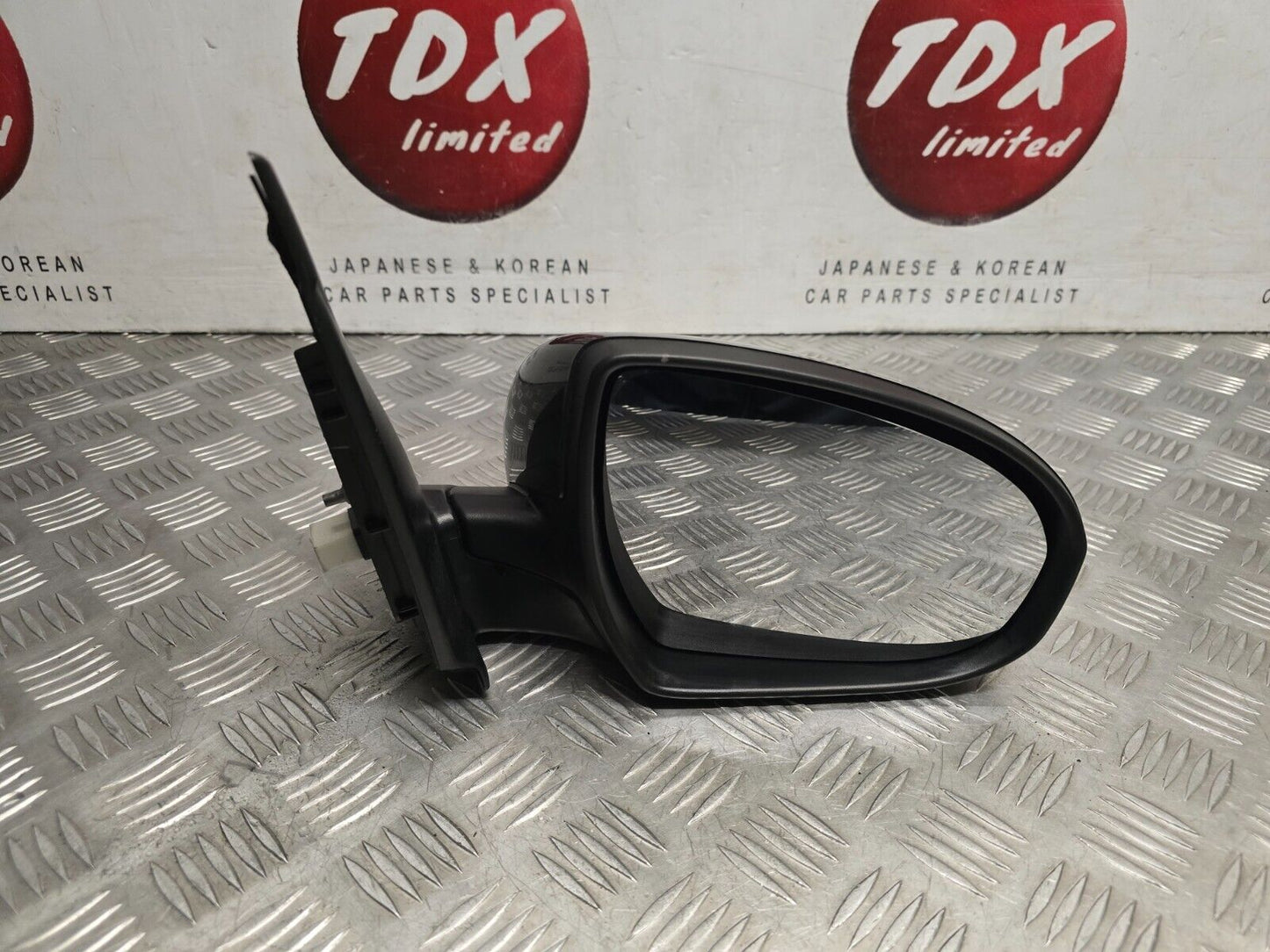 HYUNDAI TUCSON TL MK3 2015-2019 GENUINE DRIVERS SIDE POWER FOLD MIRROR PAE BLACK