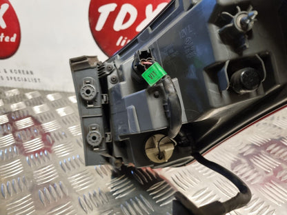 HYUNDAI I40 SALOON 2015-2019 MK1 FACELIFT GENUINE PASSENGER REAR LED OUTER LIGHT