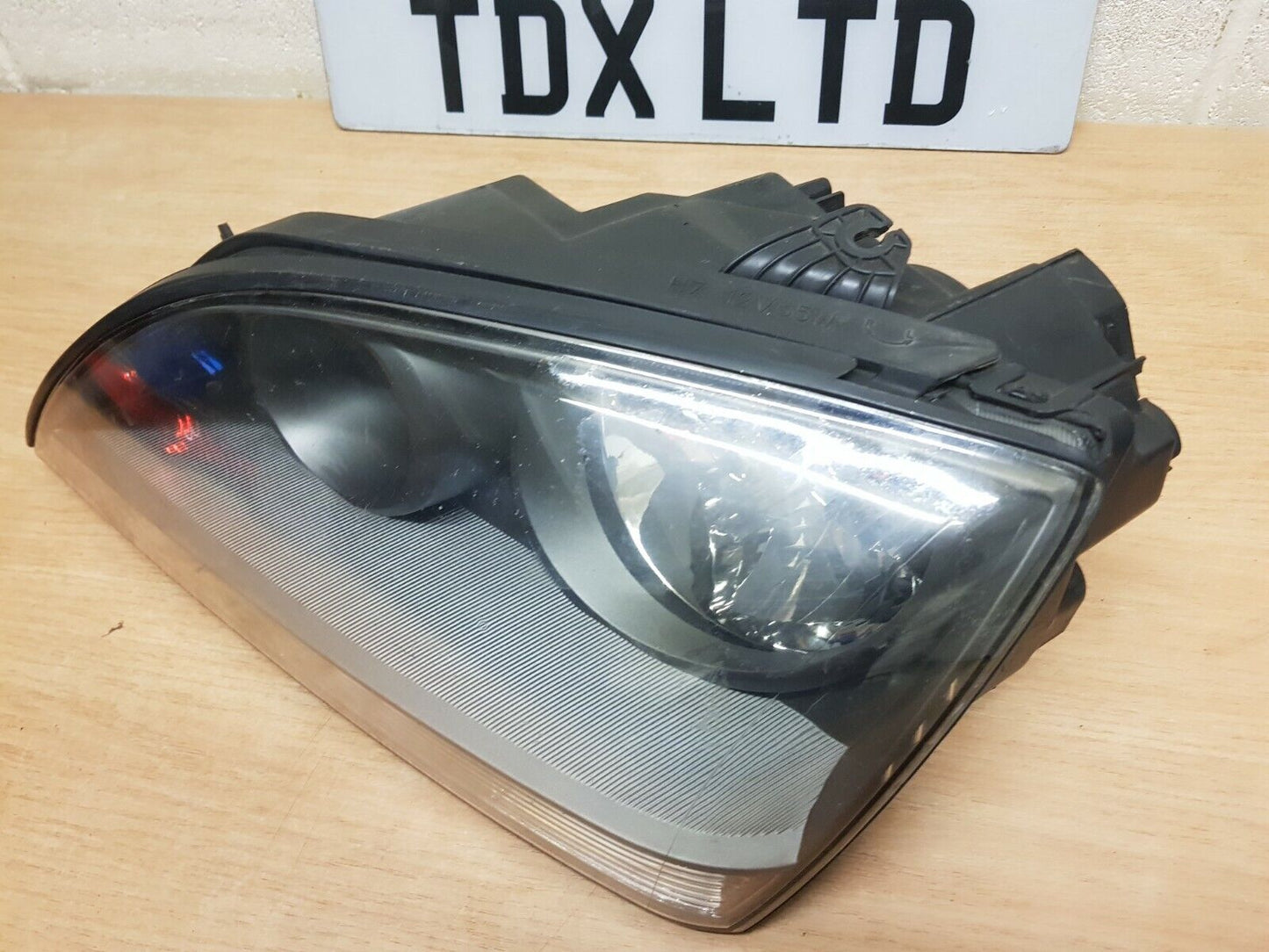 Kia Sorento MK1 Passenger Side Headlight 2002 2003 2004 2005 2006