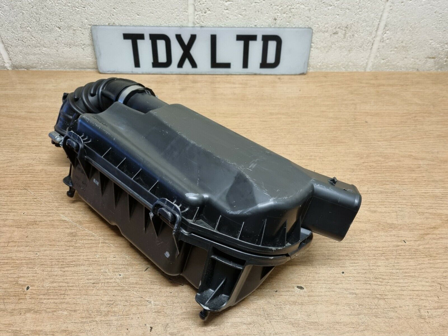 Suzuki Ignis 1.2 Petrol Genuine Air Filter Box 16V K12C 2017-2019 13700-81PA1