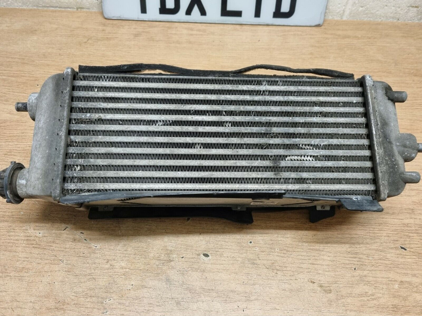 Hyundai IX35 2.0 CRDi Diesel Genuine Radiator Intercooler 2010-2015 28270-2F750