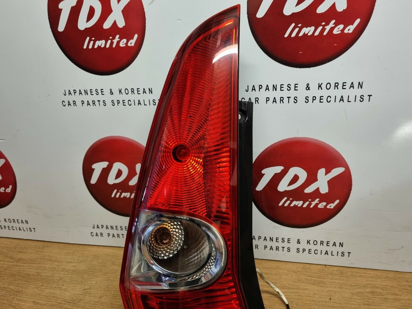 SUZUKI SPLASH GENUINE PASSENGERS SIDE REAR OUTER BODY TAIL LIGHT 2008-2014