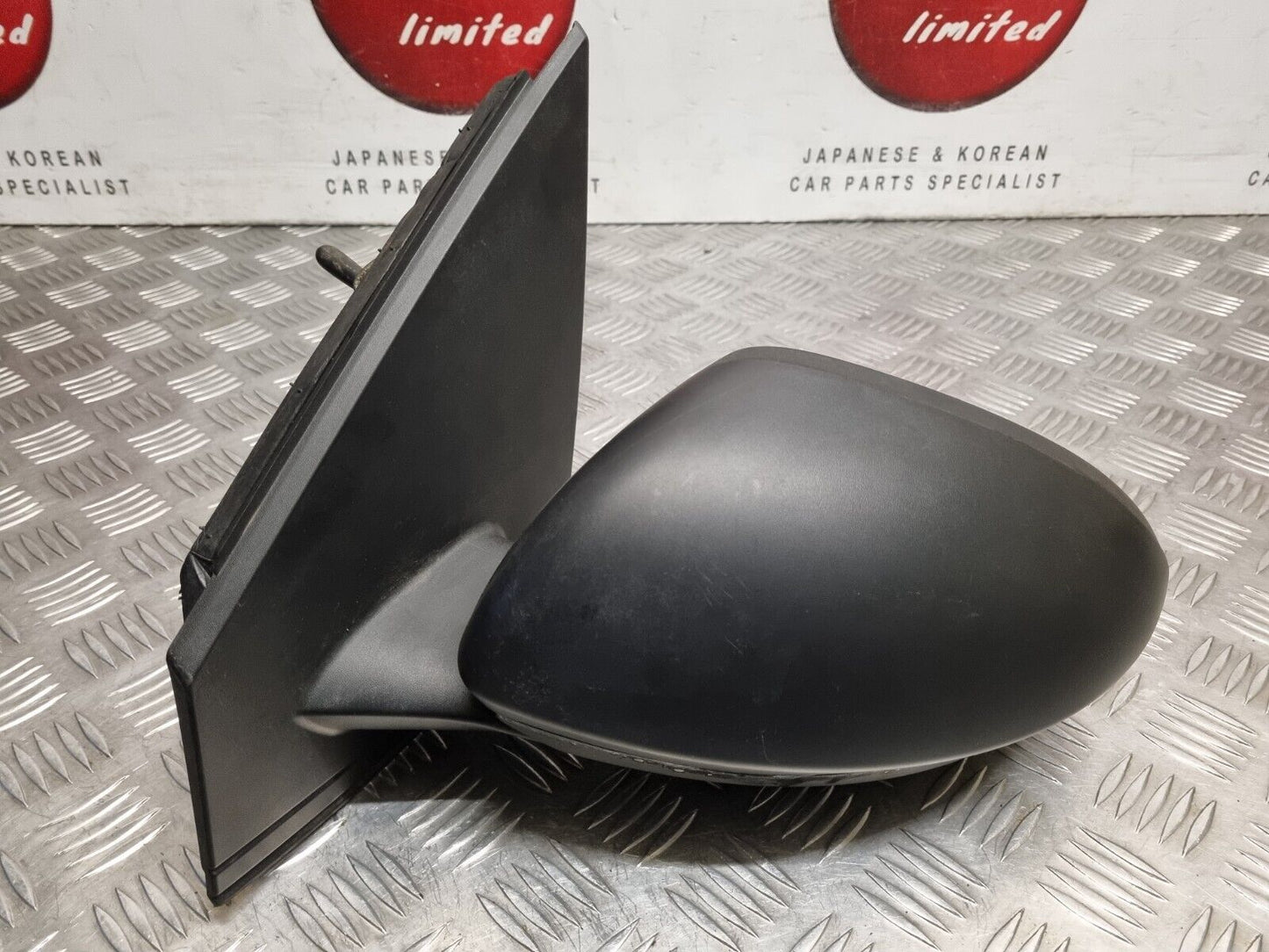 DACIA SANDERO (BJI) MK3 2021-2023 GENUINE PASSENGERS SIDE MANUAL WING MIRROR