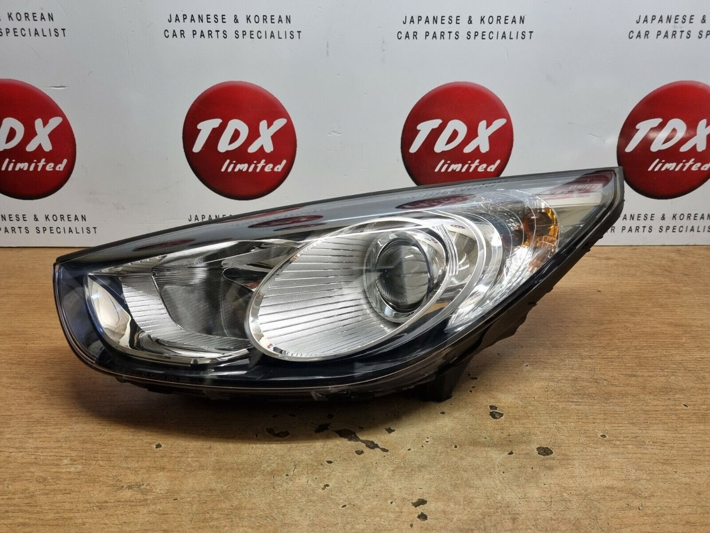 HYUNDAI IX35 2010-2013 PRE-FACELIFT GENUINE PASSENGERS SIDE HALOGEN HEADLIGHT