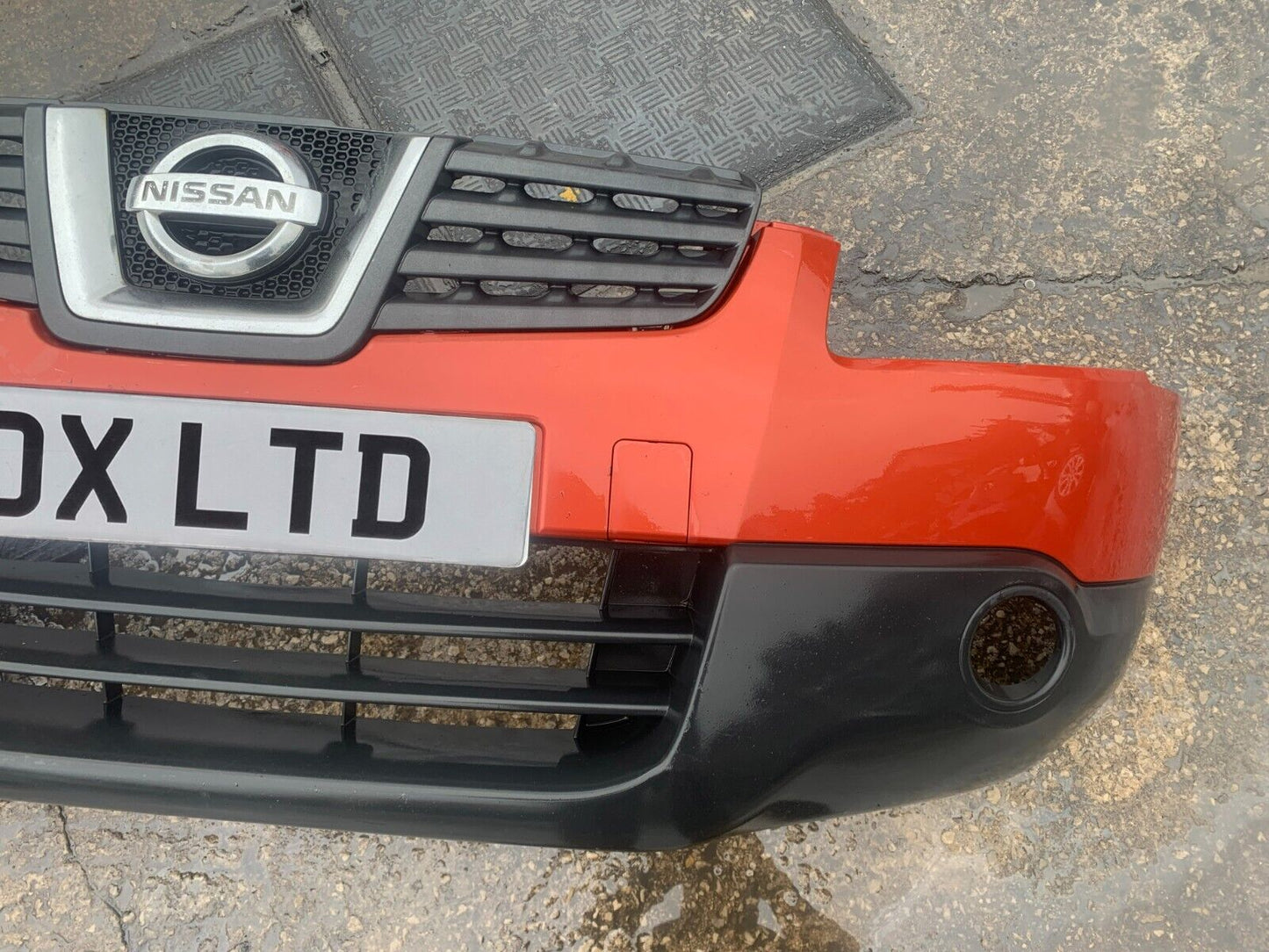 NISSAN QASHQAI J10 2007-2010 PRE-FACELIFT GENUINE FRONT BUMPER ORANGE