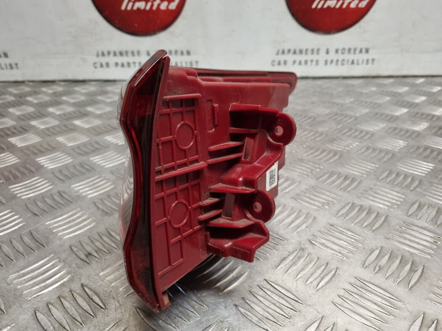 KIA SPORTAGE QL MK4 2020-2022 FACELIFT GENUINE PASSENGERS REAR OUTER BRAKE LIGHT