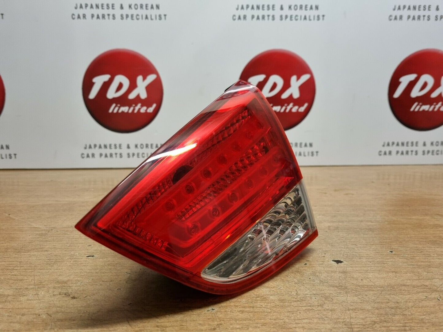 HYUNDAI IX35 GENUINE DRIVERS SIDE REAR INNER TAILGATE LIGHT LAMP 2010-2015