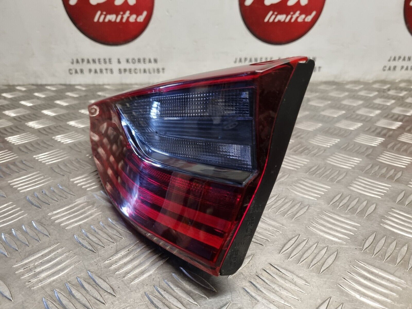 KIA CEED MK3 2018-2022 HATCHBACK GENUINE DRIVERS REAR INNER TAIL LED BRAKE LIGHT