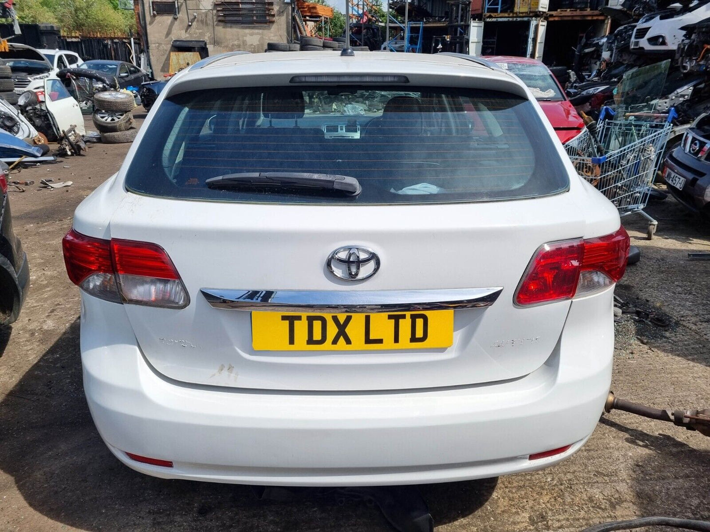 2012 TOYOTA AVENSIS ESTATE T27 MK3 2.0 DIESEL 6 SPD MANUAL VEHICLE FOR BREAKING