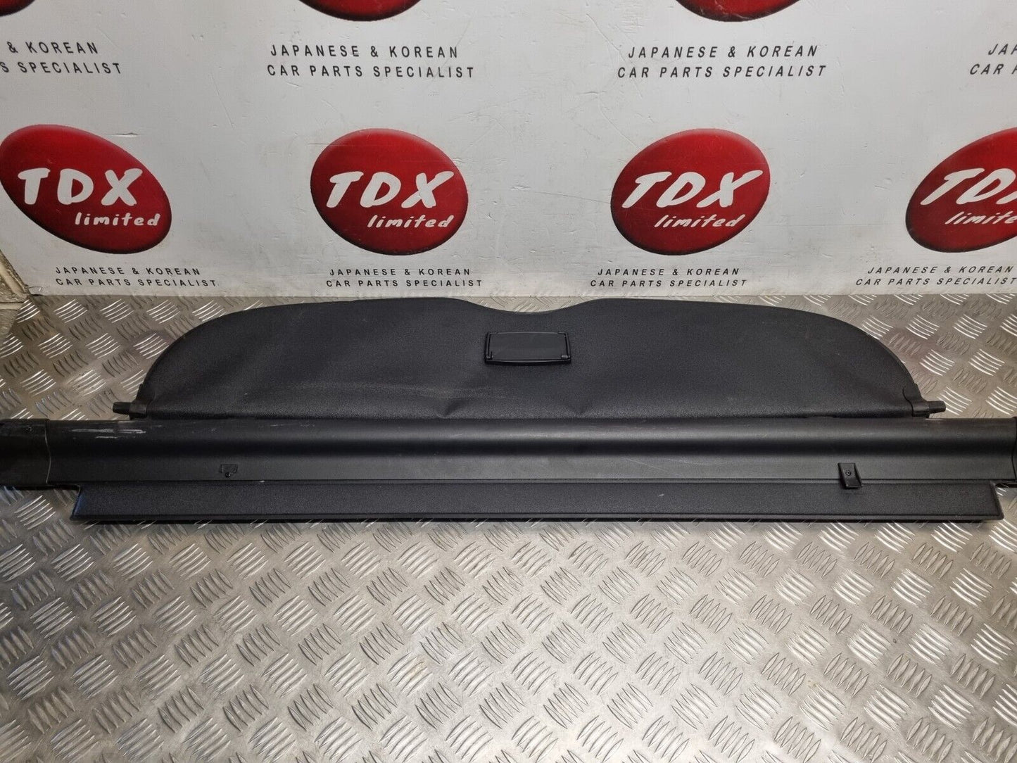 TOYOTA AVENSIS ESTATE T27 2009-2015 GENUINE RETRACTABLE PARCEL SHELF LOAD COVER