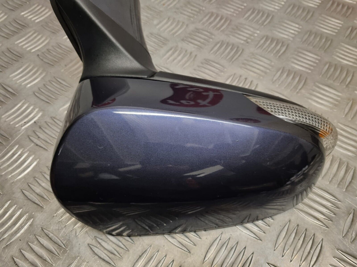 TOYOTA VERSO MK2 2012-2018 GENUINE DRIVERS SIDE POWER FOLD WING MIRROR VIOLET