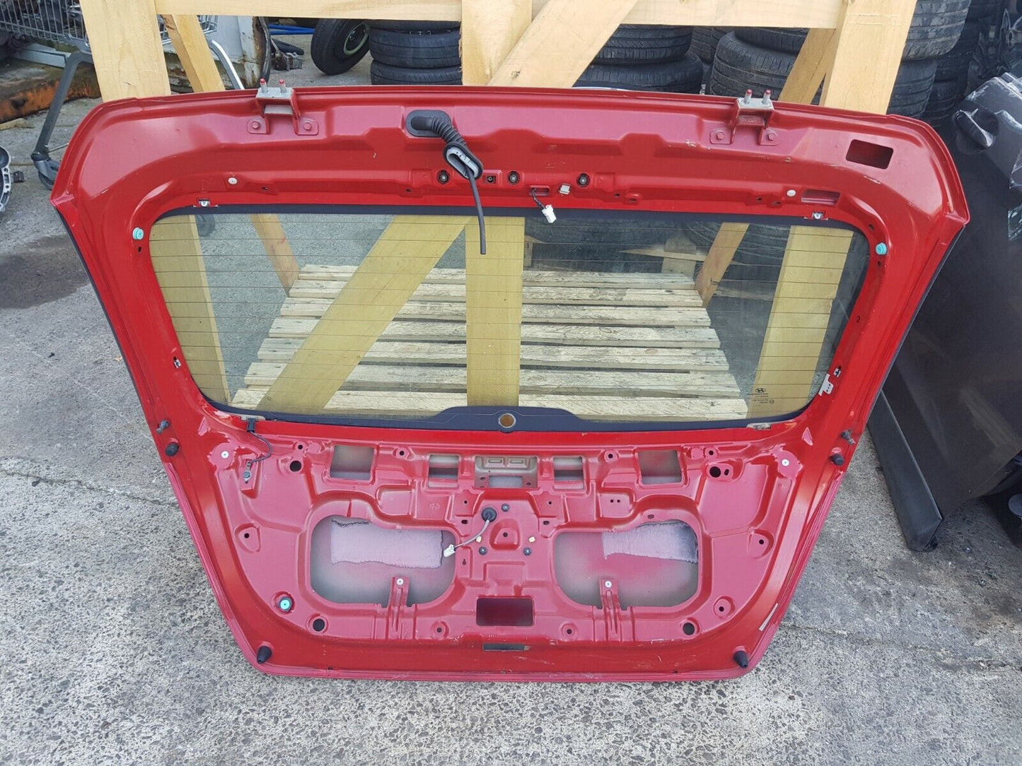 Hyundai I30 (FD) Mk1 5 Door Hatchback Tailgate Shell In Red 2007-2011