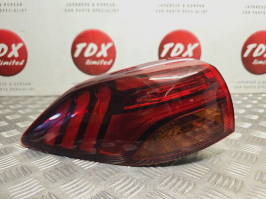 HYUNDAI TUCSON TL/TLE MK3 2018-2020 FACELIFT PASSENGERS REAR OUTER BRAKE LIGHT