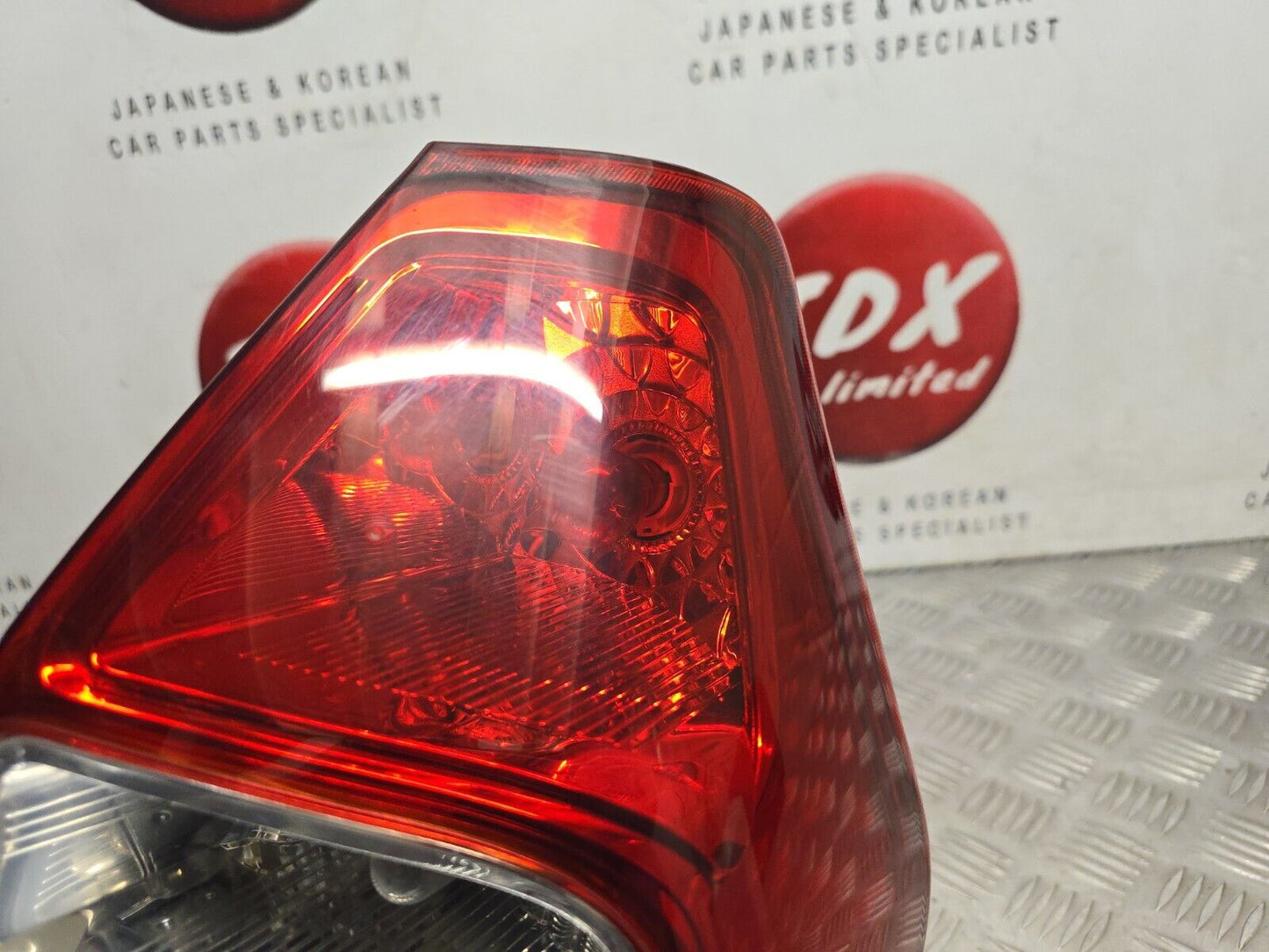 HYUNDAI I10 PA 2011-2013 FACELIFT DRIVERS SIDE REAR BRAKE BODY LIGHT 92402-0X1