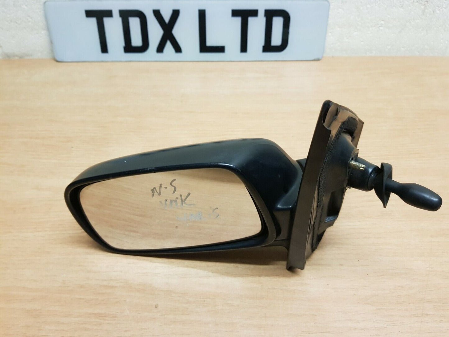 TOYOTA YARIS VNK 2003-2005 GENUINE MANUAL PASSENGERS WING MIRROR BLACK