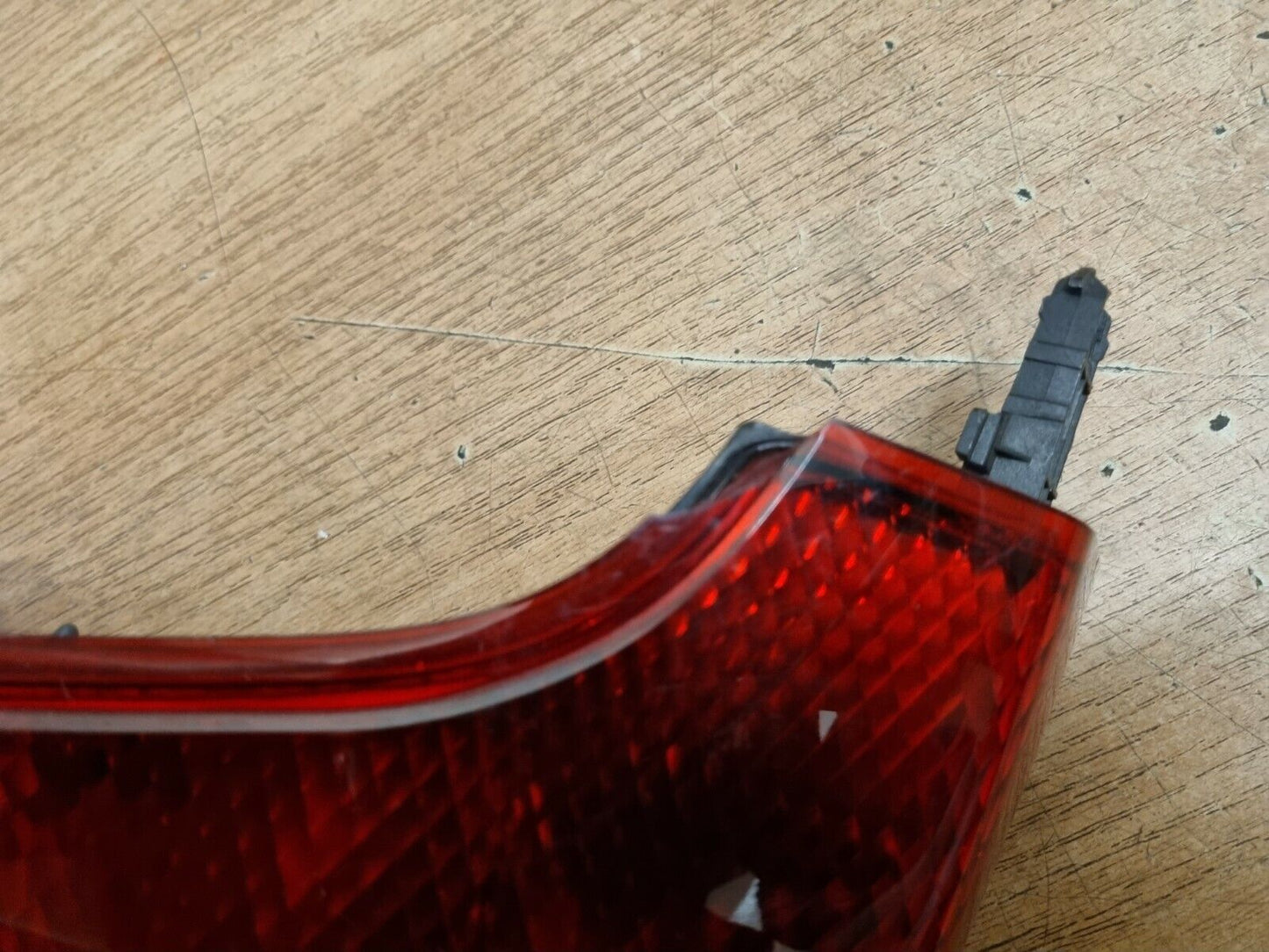 NISSAN NOTE E11 MK1 PRE-FACELIFT PASSENGERS REAR OUTER TAIL LIGHT LAMP 2006-2008