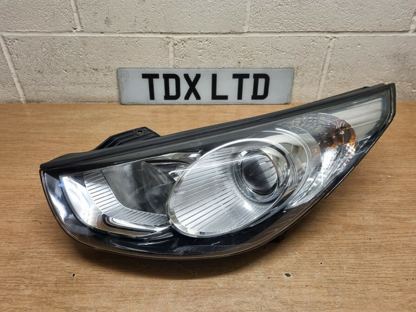 Hyundai IX35 Pre-Facelift Passengers Side Halogen Headlight 2010-2013 92101-2Y