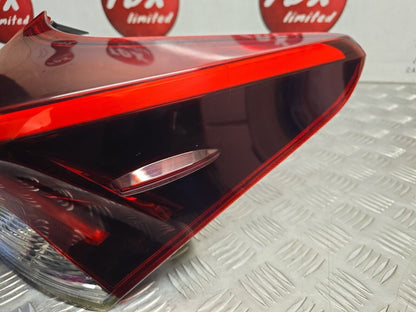 TOYOTA AURIS E18 FACELIFT 2015-2018 GENUINE DRIVERS SIDE REAR OUTER BRAKE LIGHT